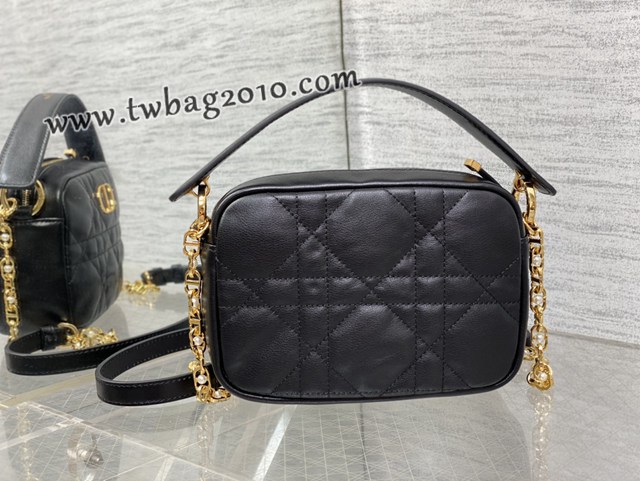 Dior专柜新款迪奥高仿原单Caro系列珍珠链条相机包 djfk1305